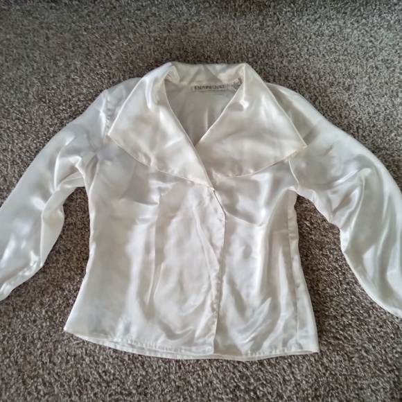 Women's Josephine Chaus blouse - Picture 9 of 10